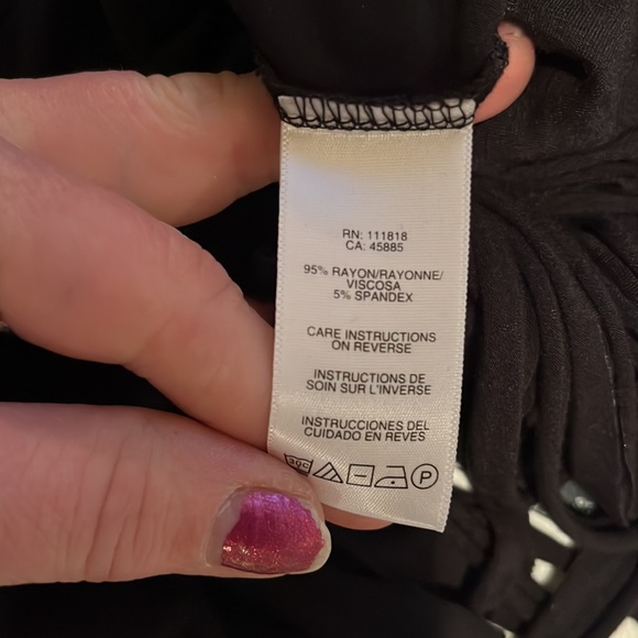 Micheal Kors size large black 3/4 sleeve fringe top ,draped neckline banded hem - Picture 8 of 13